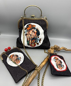 Sacs et porte monnaie en jean avec fermoir métallique et chaîne