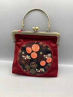 sac en velours et coton japonais / 48 €