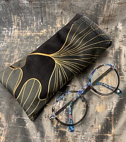 Etui à lunettes en velours lisse