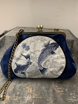 Sac bourse en velours et coton japonais avec fermoir et chaîne